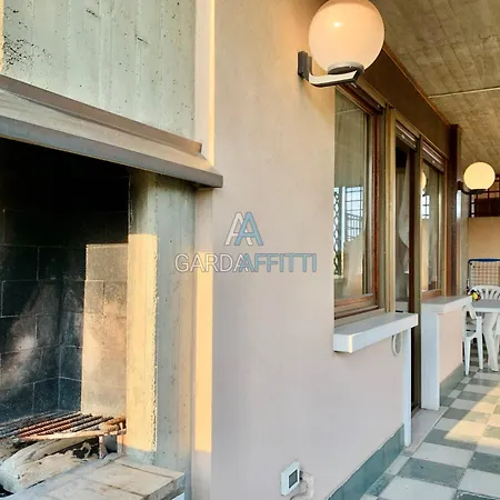 Platino - Jacuzzi Privata, Tre Piscine, Un Bar Rivoltella del Garda
