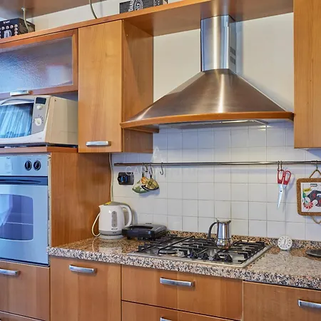 Apartment Platino - Jacuzzi Privata, Tre Piscine, Un Bar Rivoltella del Garda