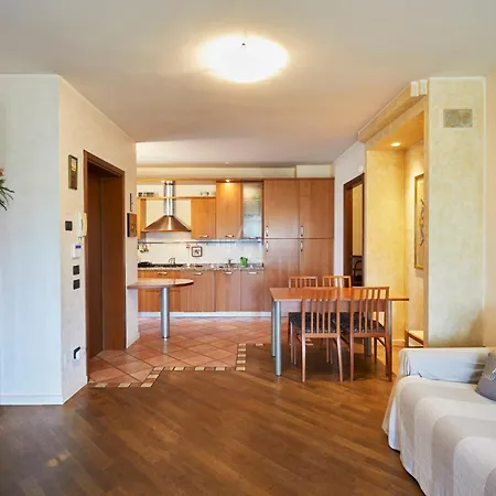 Apartment Platino - Jacuzzi Privata, Tre Piscine, Un Bar *